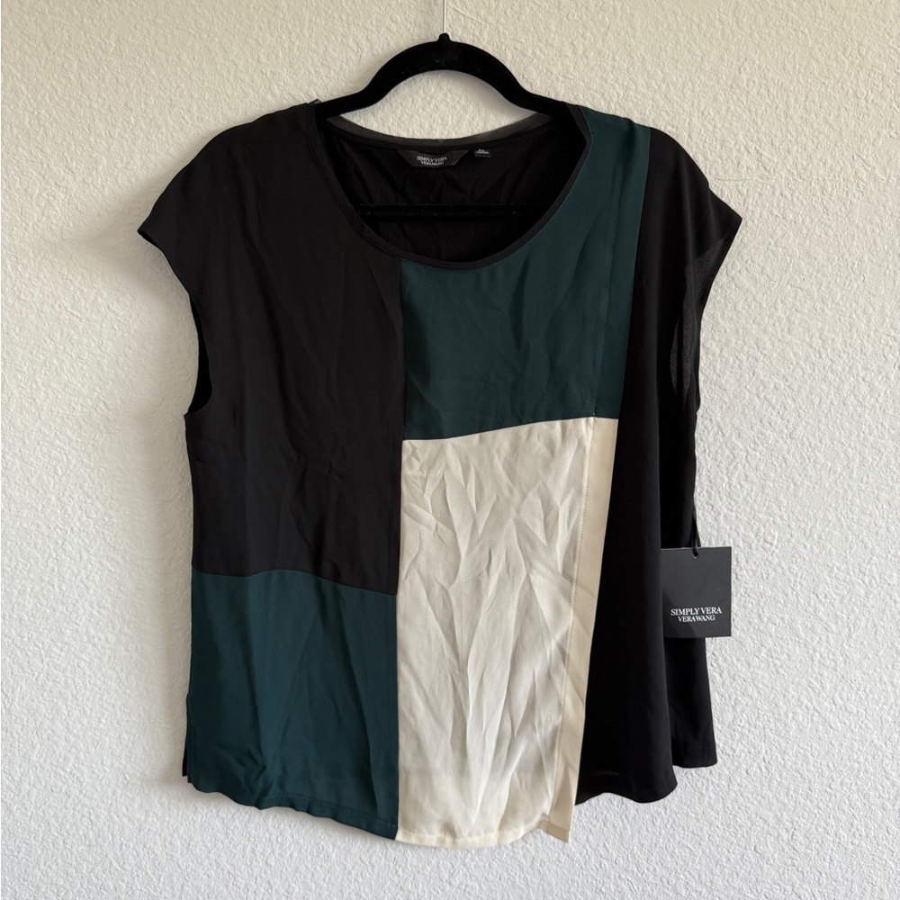 NWT Simply Vera Wang Top